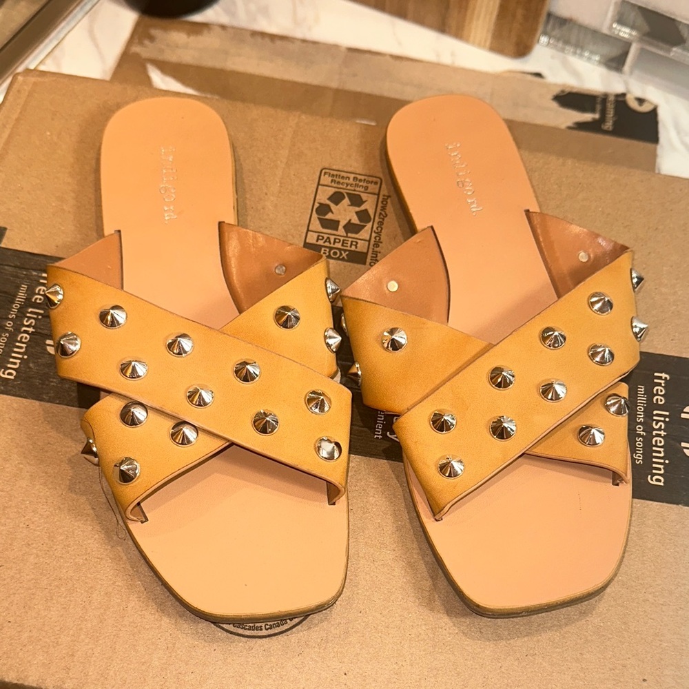 Studded Crisscross Slide Sandals - Tan